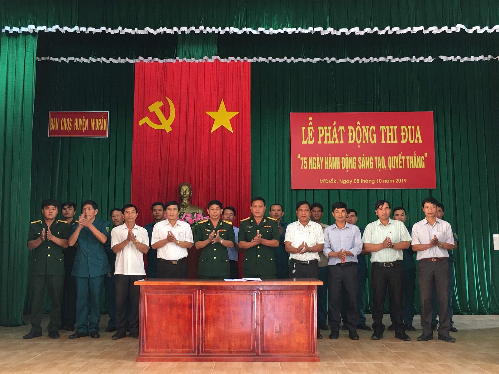 Ban Chỉ huy Quân sự huyện M'Drắk tổ chức Lễ phát động thi đua cao điểm "75 ngày hành động sáng tạo quyết thắng"